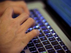 Female_gamers_have_it_bad-ea53c2bb10aced6678f797209b6807e2