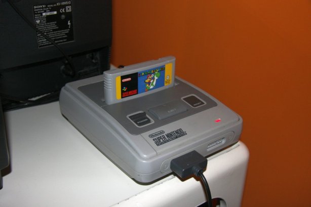 super-nintendo-console